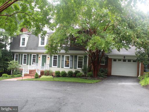 200 Quaker, Alexandria, VA 22304